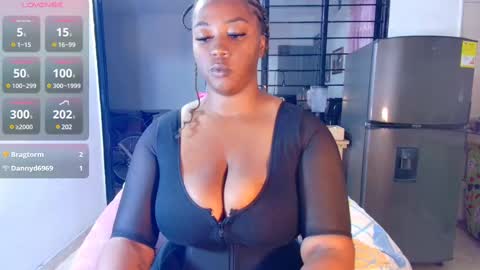 Snapshot of ciaraebonyxxx chatting on 03-09-25, 11:25 ciaraebonyxxx online show from 03-09-25, 11:25