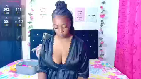 Snapshot of ciaraebonyxxx chatting on 09-27-25, 01:10 ciaraebonyxxx online show from 09-27-25, 01:10