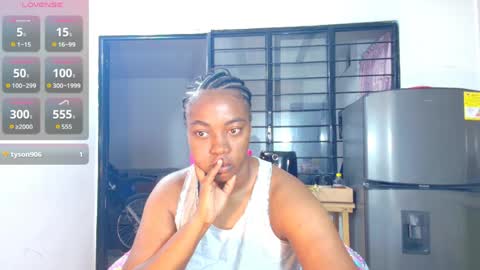 Snapshot of ciaraebonyxxx chatting on 04-06-26, 08:15 ciaraebonyxxx online show from 04-06-26, 08:15