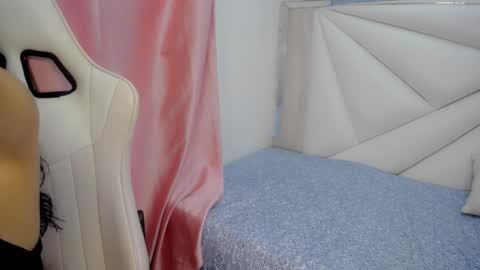 Snapshot of cieloo_ chatting on 01-15-26, 08:56 CIELO online show from 01-15-26, 08:56