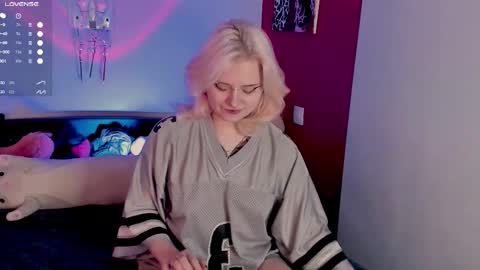 Helen and Teya online show from 10-19-25, 11:11