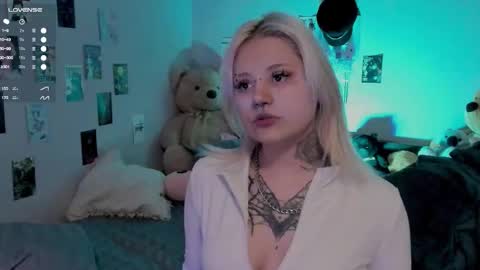 Helen and Teya online show from 10-28-25, 10:19