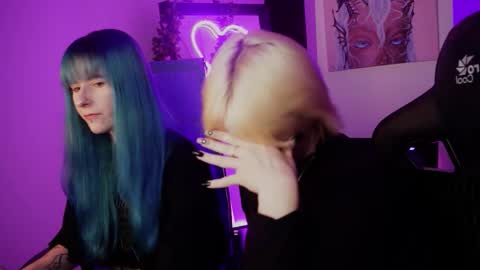 Snapshot of cinbellamy chatting on 09-19-25, 06:59 Cin Bellamy online show from 09-19-25, 06:59