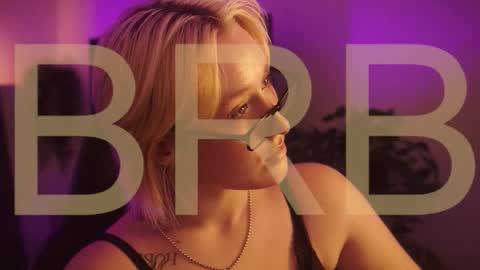 Snapshot of cinbellamy chatting on 11-06-25, 05:08 Cin Bellamy online show from 11-06-25, 05:08