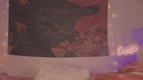 Snapshot of cinderella_lewis chatting on 03-01-26, 03:58 Sofi Eva and Mey online show from 03-01-26, 03:58