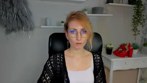 Cinderella online show from 02-25-26, 06:45