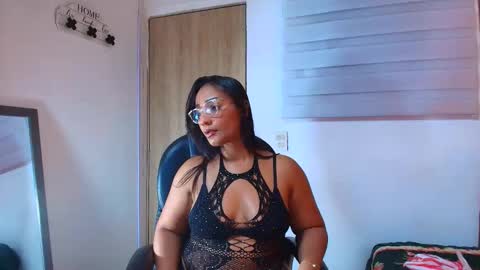 CINDY online show from 12-15-25, 08:02