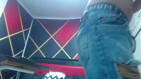 Snapshot of cindyandcarlo chatting on 01-24-25, 12:20 CindyandCarlo online show from 01-24-25, 12:20