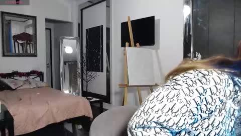 Snapshot of cindywood chatting on 12-17-25, 06:08 Cindy online show from 12-17-25, 06:08