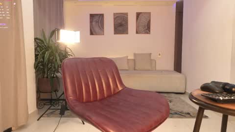 cinnamon__criss online show from 04-09-26, 11:10