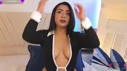 Snapshot of cinthia_cf chatting on 09-11-25, 03:01 cinthia_cf online show from 09-11-25, 03:01