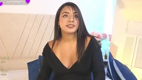 Snapshot of cinthia_cf chatting on 10-10-25, 04:50 cinthia_cf online show from 10-10-25, 04:50