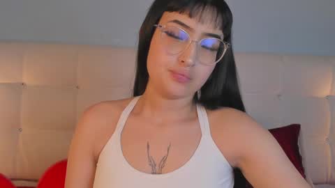 Snapshot of cintya_kors chatting on 03-10-25, 07:40 Cintya online show from 03-10-25, 07:40