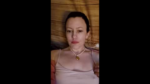 Snapshot of circadouxxx chatting on 04-05-26, 11:24 circadouxxx online show from 04-05-26, 11:24
