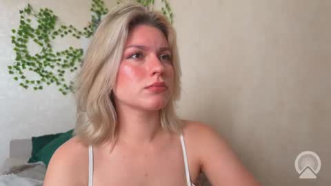 Snapshot of citruska chatting on 09-16-25, 08:48 karina online show from 09-16-25, 08:48