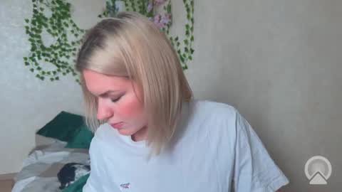 Snapshot of citruska chatting on 09-19-25, 09:43 karina online show from 09-19-25, 09:43