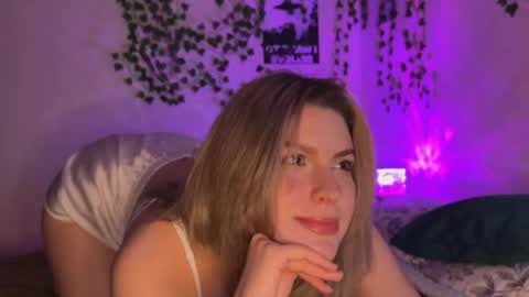 Snapshot of citruska chatting on 10-15-25, 06:19 karina online show from 10-15-25, 06:19