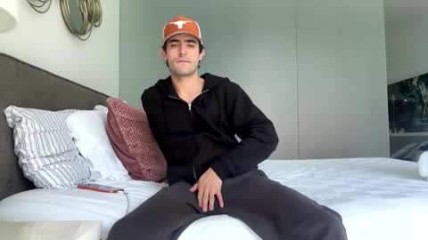 ckeefer96 online show from 04-19-26, 07:27