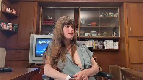 Claire Moulin online show from 05-29-26, 08:29