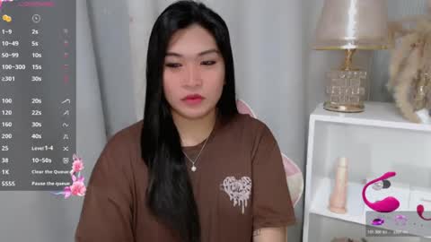 CLAIRE online show from 07-06-26, 05:04