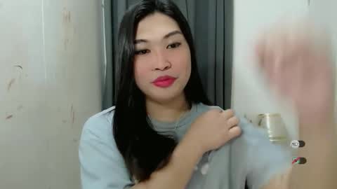 CLAIRE online show from 10-05-25, 05:06