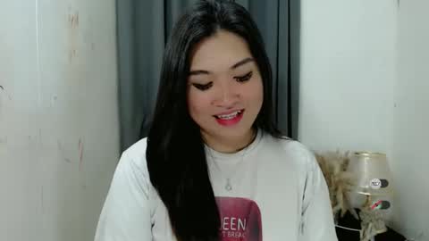 CLAIRE online show from 10-20-25, 05:19