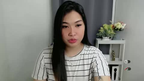 CLAIRE online show from 10-23-25, 03:06