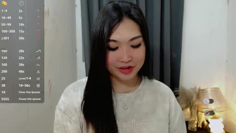 CLAIRE online show from 10-30-25, 06:04