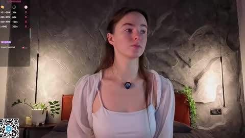 Im Amy online show from 11-25-25, 01:16