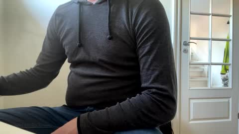 clamshive7 online show from 10-19-25, 10:27