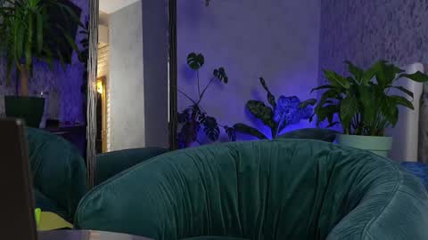 Clara online show from 02-25-26, 06:28