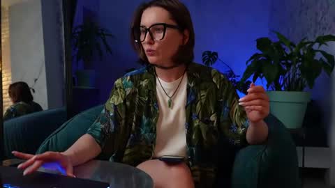 Clara online show from 06-21-26, 06:32