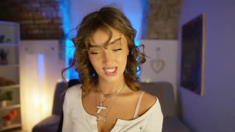 Snapshot of clara_smile chatting on 02-13-25, 07:42 Clara smile online show from 02-13-25, 07:42