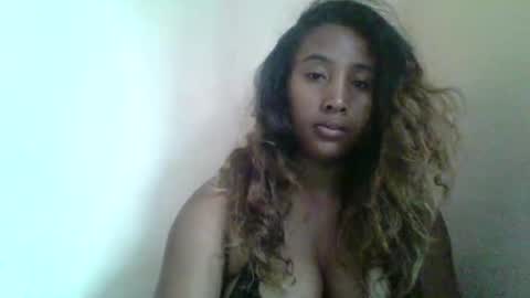 Clarah0123 online show from 03-10-25, 08:48