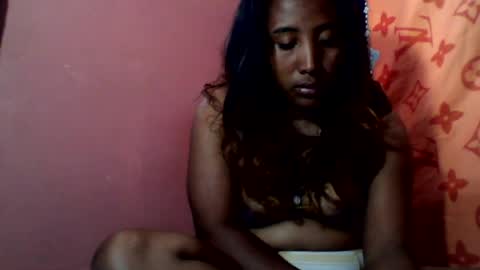 Clarah0123 online show from 07-05-26, 08:54