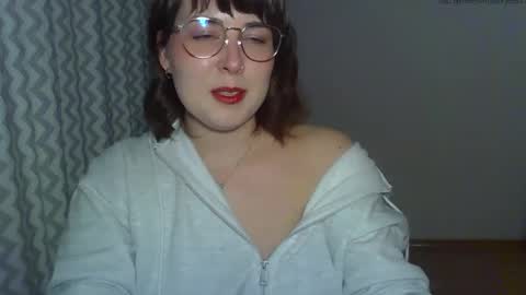 Snapshot of claralovely chatting on 04-20-26, 05:37 Clara online show from 04-20-26, 05:37