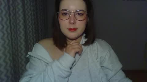 Snapshot of claralovely chatting on 05-08-26, 08:25 Clara online show from 05-08-26, 08:25