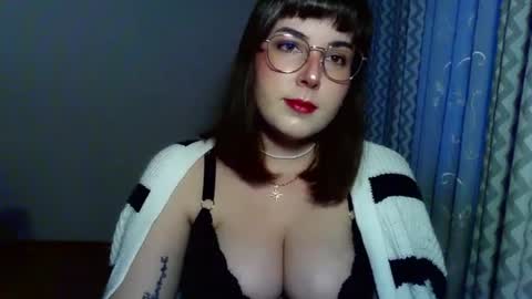 Snapshot of claralovely chatting on 07-20-26, 06:32 Clara online show from 07-20-26, 06:32