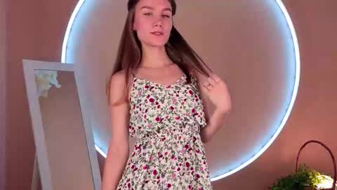 Snapshot of clare_ff chatting on 10-16-25, 09:21 Claire online show from 10-16-25, 09:21