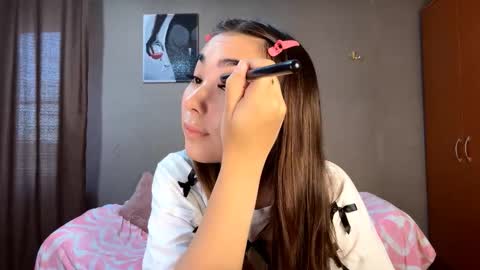 Yuna online show from 10-19-25, 08:04