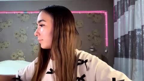 Yuna online show from 12-16-25, 11:15