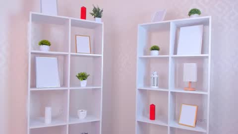 Lora online show from 03-25-26, 01:44