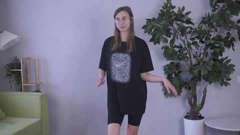 Sara online show from 05-29-26, 07:17