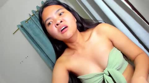 Snapshot of clarita_moore1000 chatting on 01-17-25, 10:33 Rita online show from 01-17-25, 10:33