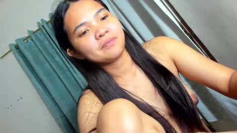 Snapshot of clarita_moore1000 chatting on 01-18-25, 10:28 Rita online show from 01-18-25, 10:28