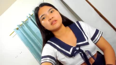Snapshot of clarita_moore1000 chatting on 02-22-25, 02:17 Rita online show from 02-22-25, 02:17