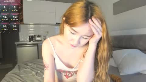 Snapshot of clarity_yumi chatting on 09-19-25, 03:41 Yumi online show from 09-19-25, 03:41