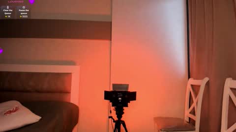 Snapshot of clarity_yumi chatting on 10-20-25, 12:38 Yumi online show from 10-20-25, 12:38