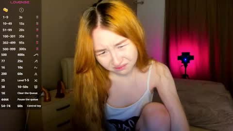 Snapshot of clarity_yumi chatting on 11-16-25, 02:50 Yumi online show from 11-16-25, 02:50