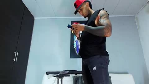 Juanpaindependent model online show from 03-11-25, 12:17